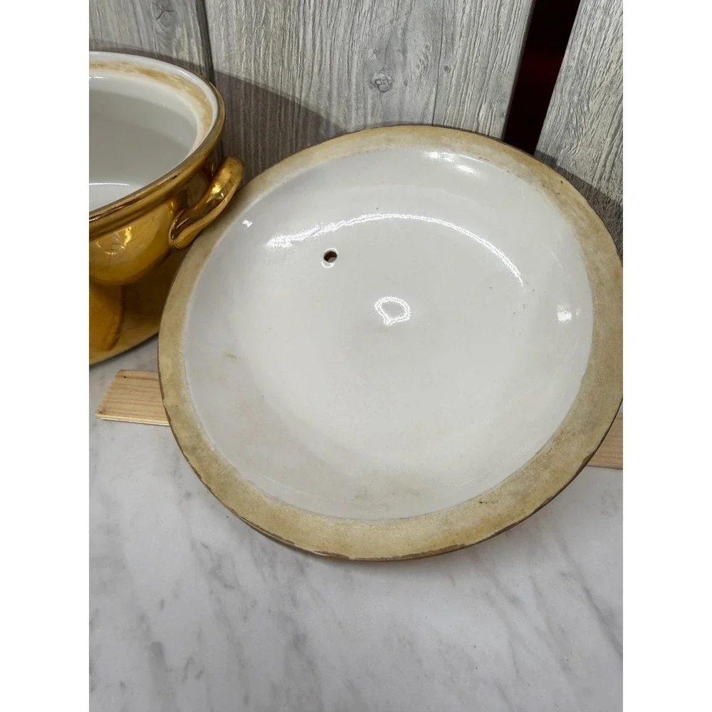 Hall China Golden Glo 22 Karat Gold Covered Casserole Dish Vintage Round 8 Inch